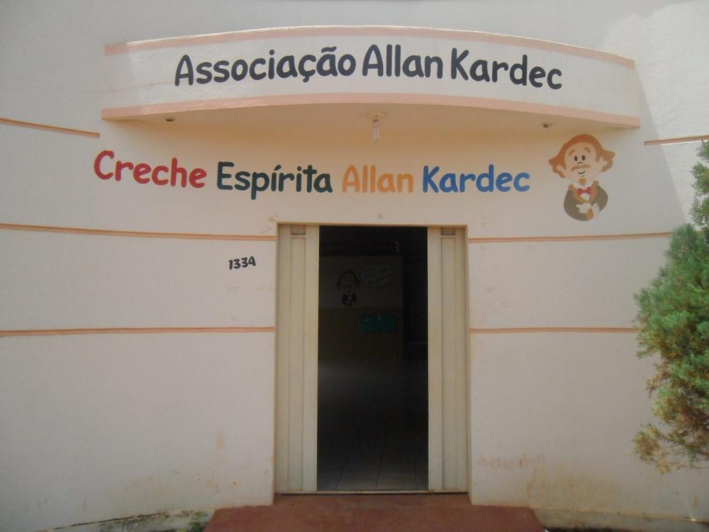 AJUDE A CRECHE ALLAN KARDEC