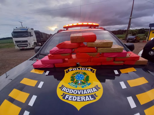 Mais de 18 kg de cocaína são encontrados dentro de compartimento secreto de carro em Vilhena