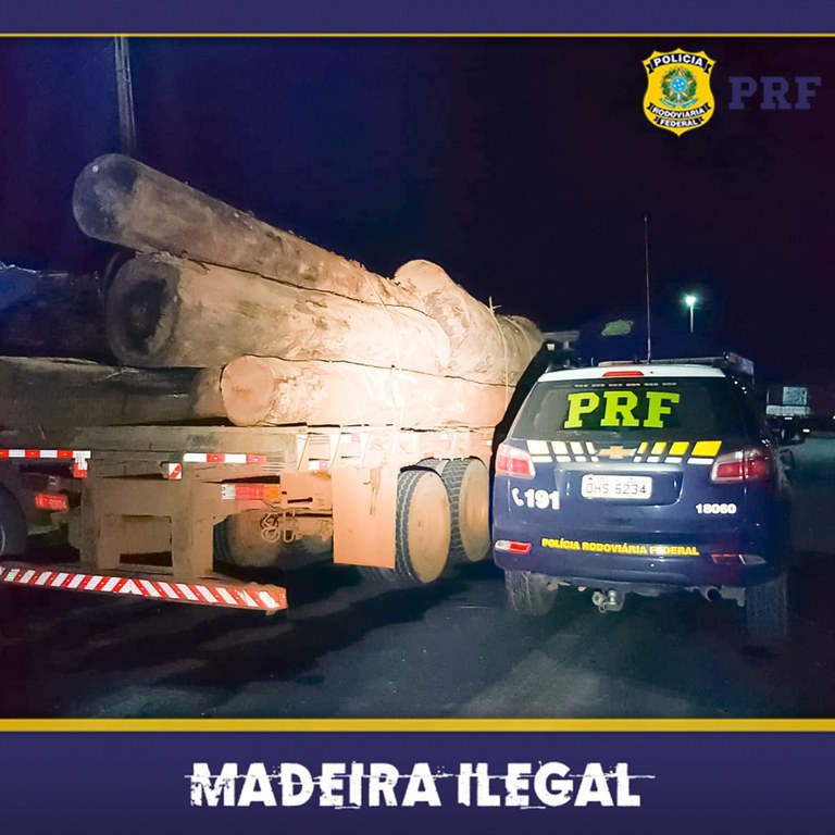 PRF identifica transportes irregulares de madeira