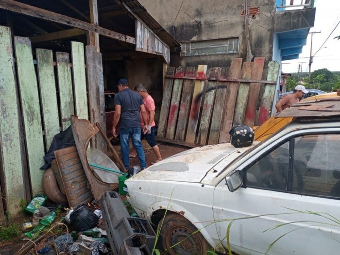 Homem é brutalmente assassinado e encontrado dentro de oficina, em RO