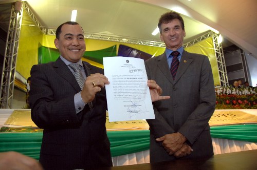 Valter Araújo destaca trabalho de Neodi Carlos como presidente da Assembleia