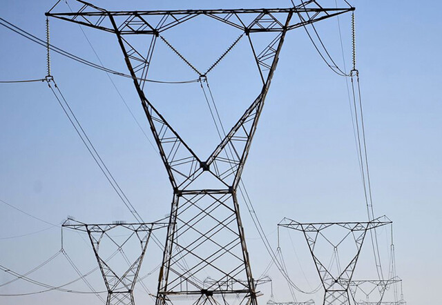 Taxa extra na conta de energia deixa de ser cobrada em todo o país