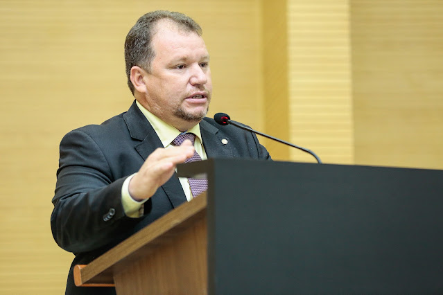Deputado Dr. Neidson indica necessidade de contratação de técnicos em Radiologia aprovados em concurso público de 2017