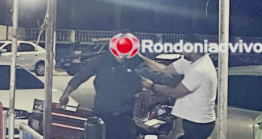 DESESPERO: Policial penal causa pânico em praça no Centro ao sacar arma para servidor público.