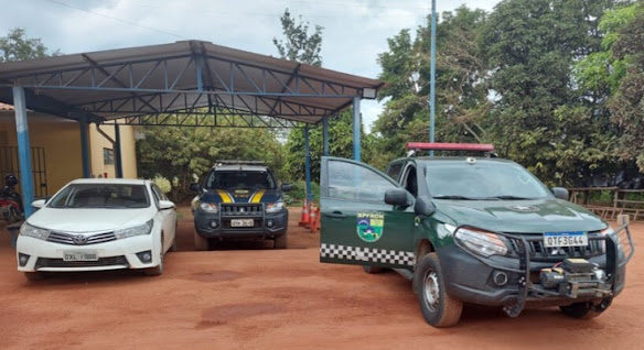 Forças de segurança da fronteira recuperam veículo roubado na capital e prendem dois criminosos