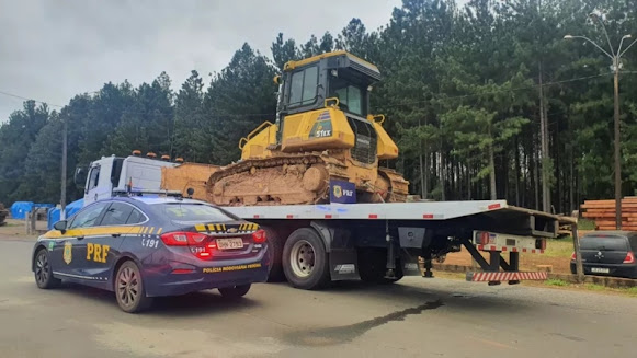 Trator esteira roubado em MG é recuperado a 2,3 mil km de distância