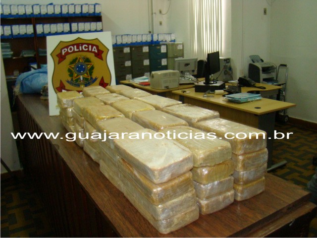 POLÍCIA FEDERAL APREENDE NAS PROXIMIDADES DA PONTE DO RIBEIRÃO MAIS DE 60 QUILOS DE COCAÍNA