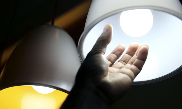 Senado aprova projeto que devolve valores pagos a mais na conta de luz