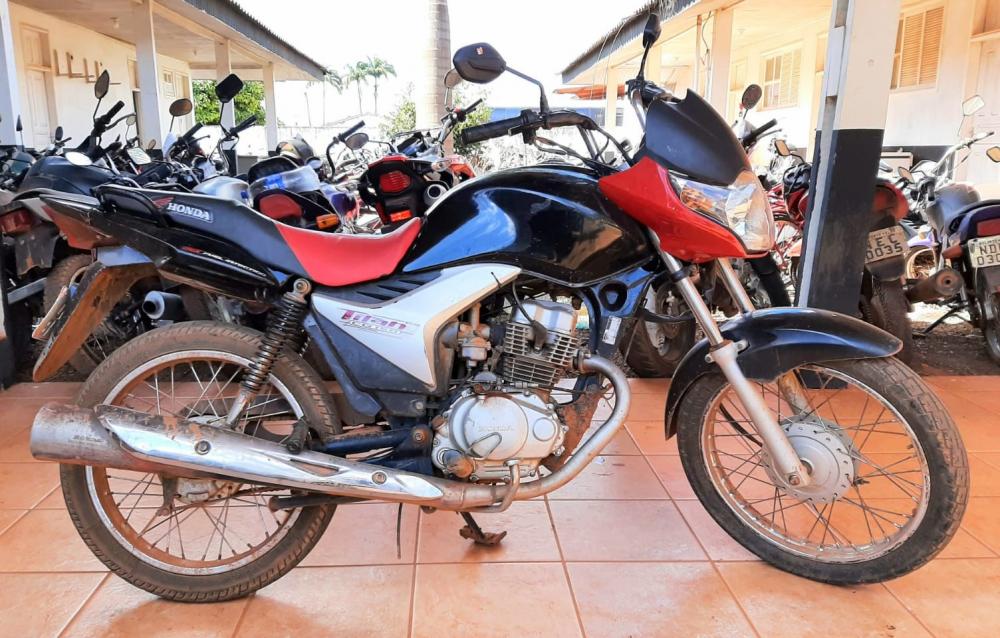 POLICIA RECUPERA, EM TEMPO RECORDE, MOTOCICLETA FURTADA NO BAIRRO TRIÂNGULO.