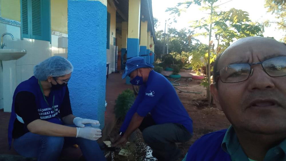 SAÚDE REALIZA COLETA D'AGUA EM ÁREA URBANA E DISTRITO PARA MONITORAR QUALIDADE DO PRODUTO 
