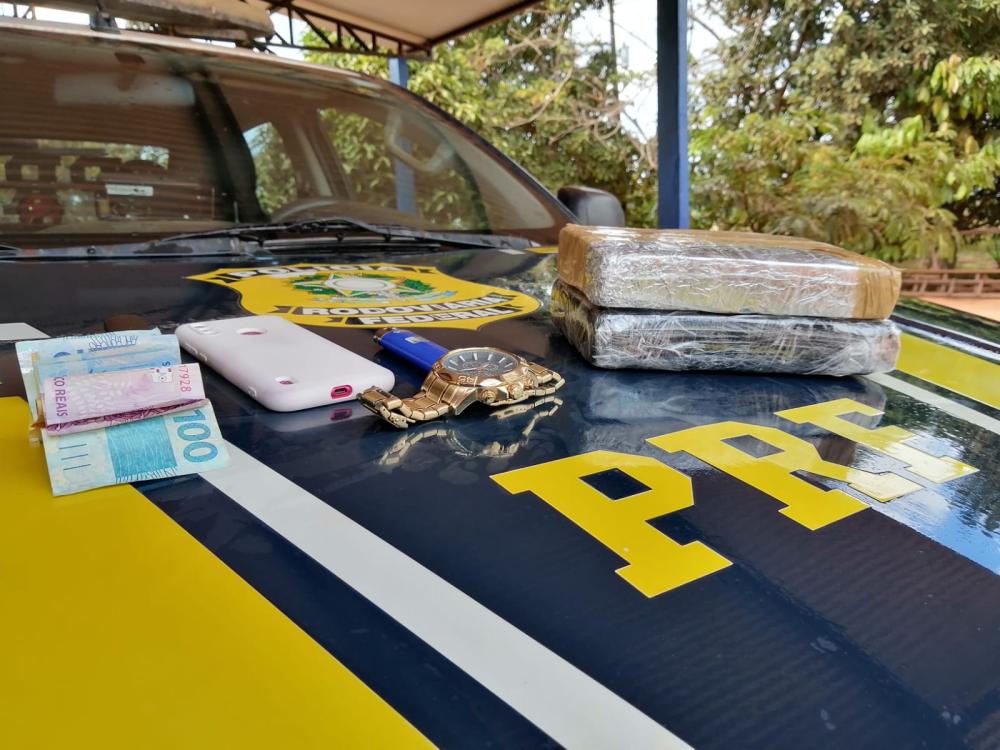 TRÁFICO DE DROGAS - Em Guajará-Mirim/RO, PRF apreende 2 KG de Cocaína