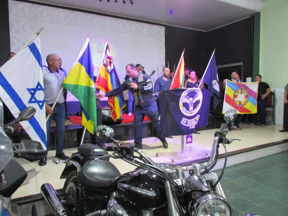 IGREJA DO EVANGELHO QUADRANGULAR REALIZA CONGRESSO DE HOMENS EM GUAJARÁ- MIRIM-RO.