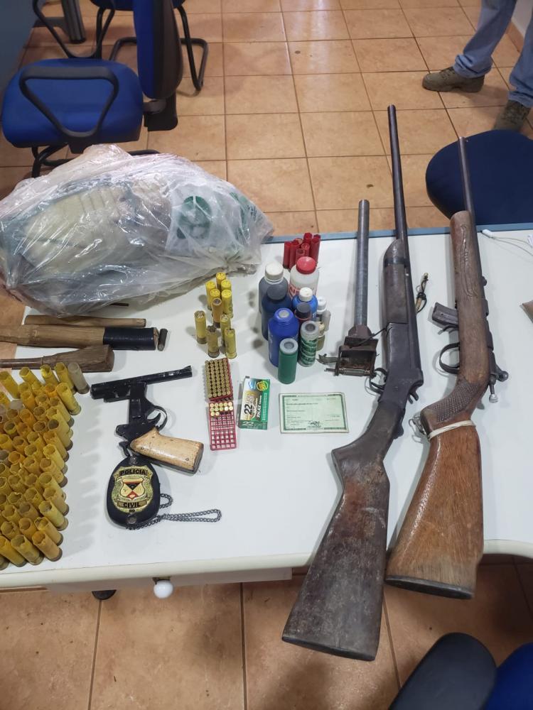 POLÍCIA CIVIL PRENDE HOMEM SUSPEITO DE PARTICIPAÇÃO EM CRIMES CONTRA A FAUNA E A FLORA E DE VEICULOS LEVADOS PARA BOLIVIA