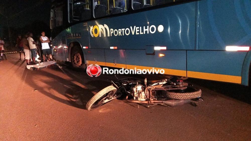 Motociclista morre após ser atropelado por ônibus