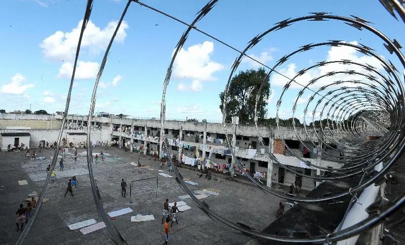 Câmara aprova projeto que acaba com a saída temporária de presos