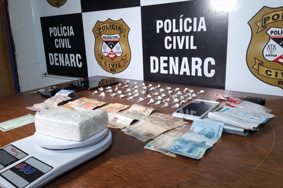 VULGO MINGAU: Traficante é preso pela terceira vez com drogas pelo Denarc