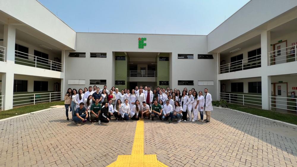 PROJETO SALUS REALIZA MAIS UMA ETAPA EM GUAJARÁ-MIRIM.