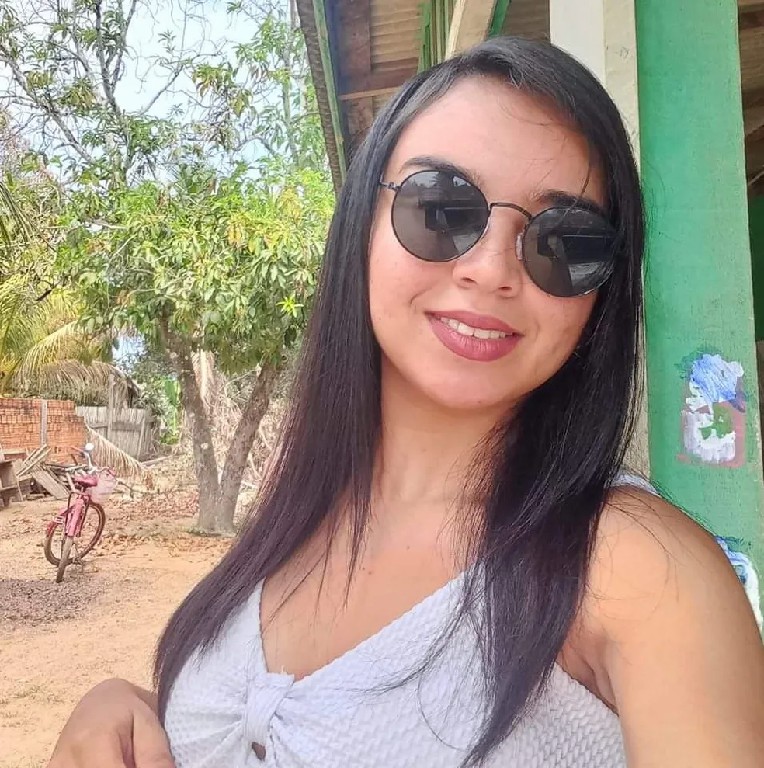 Mãe pede que polícia encontre ‘ao menos os ossos’ da filha desaparecida há mais de 30 dias em Rondônia