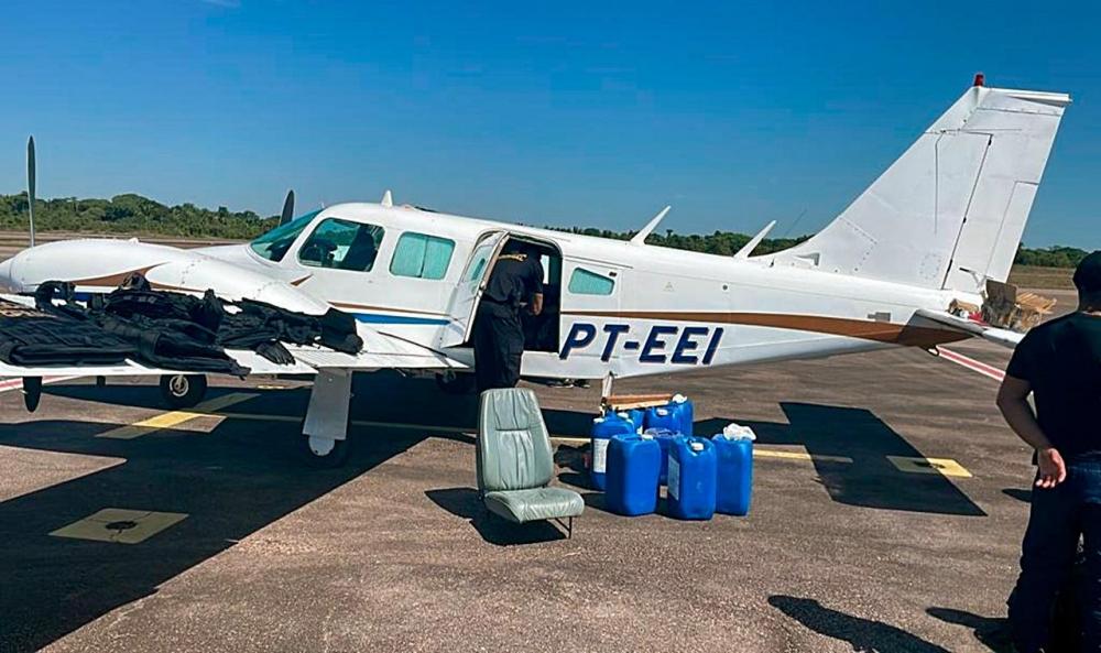 PF APREENDE AERONAVE EM OPERAÇÃO CONTRA TRANSPORTE ILEGAL DE OURO DO AM PARA RONDÔNIA