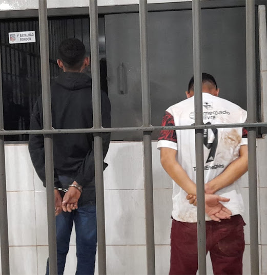 Homicida foragido e comparsa são presos com pistola antes de tentar matar rivais
