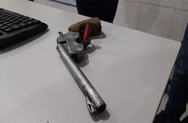 Apenado monitorado é flagrado armado em bicicleta na zona leste