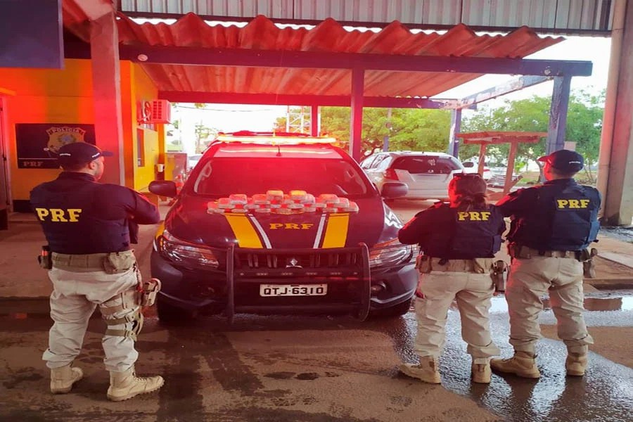 Em Rondônia, PRF apreende mais de 40 Kg de drogas ilícitas