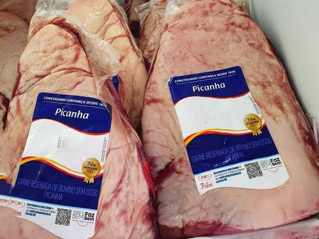 Homem é preso furtando pacotes de picanha no Aramix 