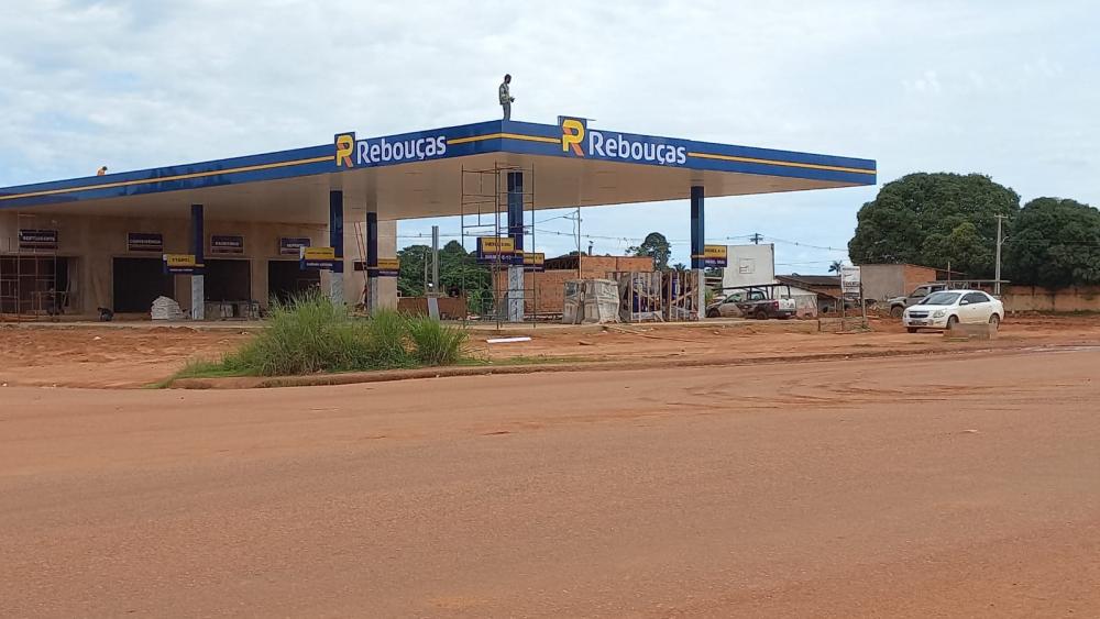 AUTO POSTO REBOUÇAS É MAIS UM EMPREENDIMENTO COMERCIAL INSTALADO EM GUAJARÁ-MIRIM