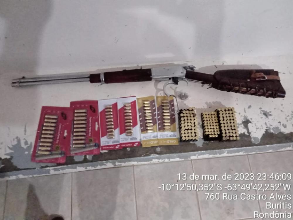 PM recupera arma roubada e apreende 199 munições com apenado do regime semiaberto em Buritis