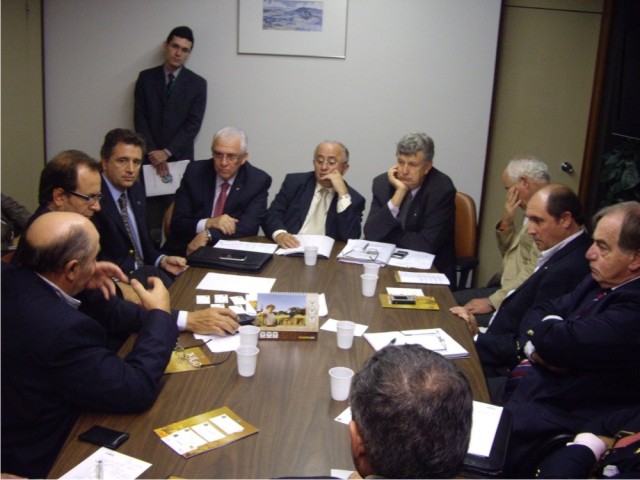 Moreira Mendes se reúne com representantes de entidades rurais argentinas