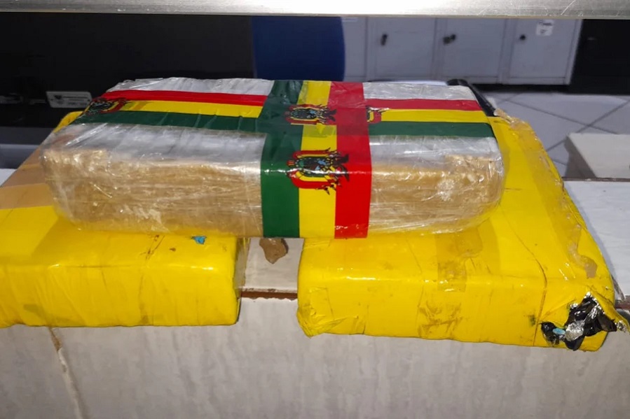 Mãe e filha são presas transportando drogas em taxi na BR-364 em Porto Velho
