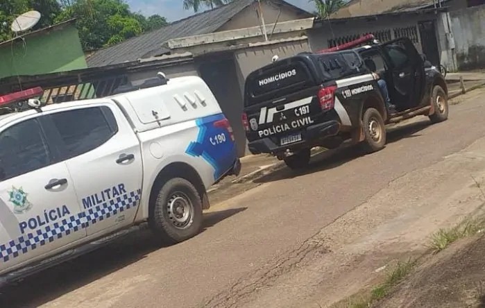 Idoso é encontrado morto, com lesão na cabeça em banheiro de residência