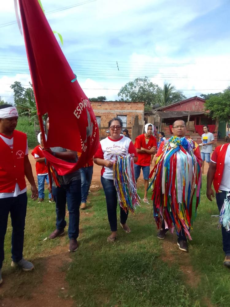 Caminhada do Divino inicia visitas às casas na área urbana da cidade