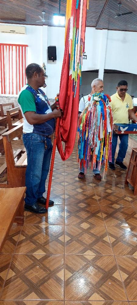 A diretoria da Irmandade do Senhor Divino Espírito de Guajara-Mirim divulgou a programação da caminhada da coroa neste final de semana.