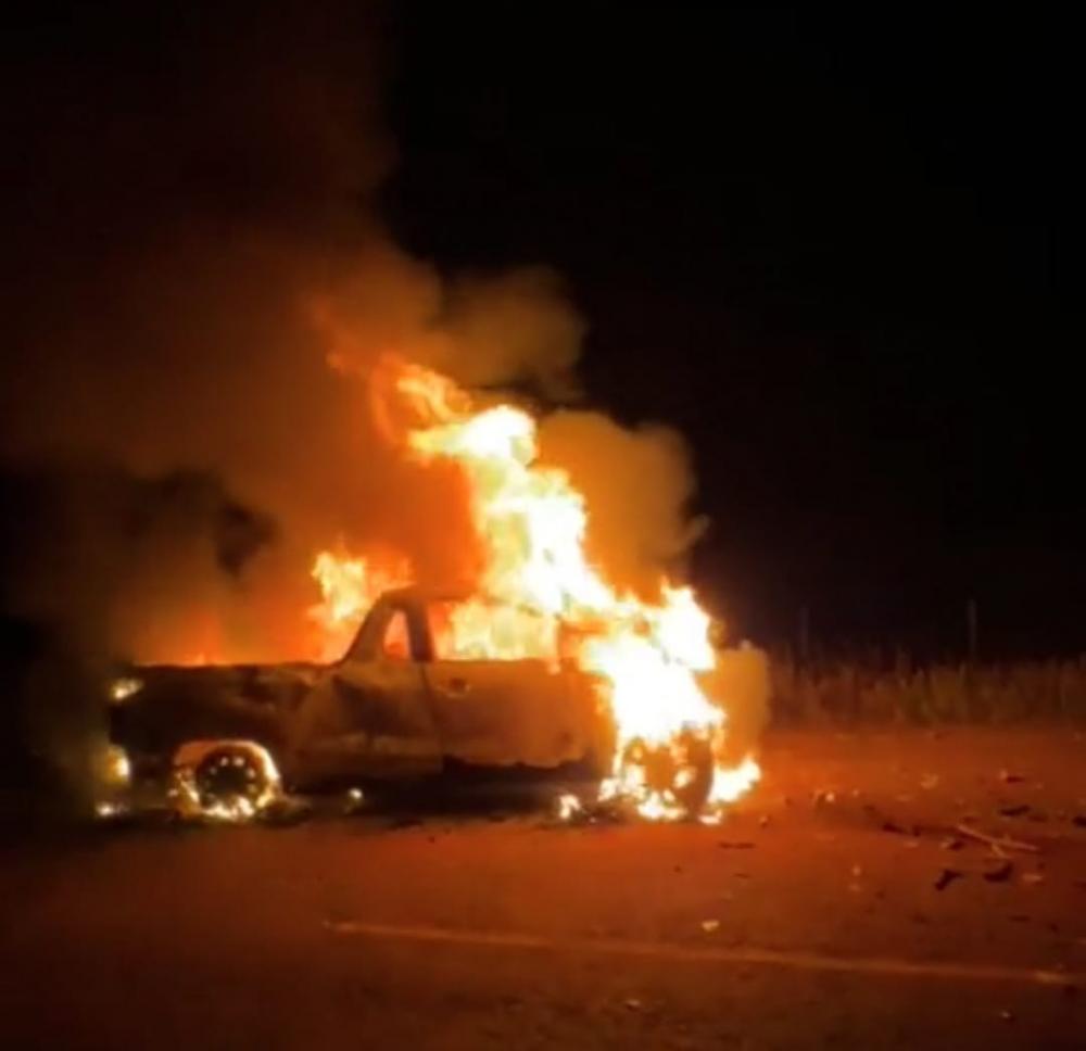 Ex-prefeito morre carbonizado após colisão frontal em rodovia do interior de Rondônia