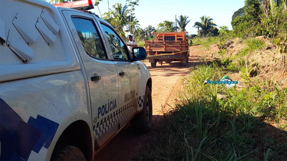 Homem é encontrado morto com tiros na cabeça, em Porto Velho