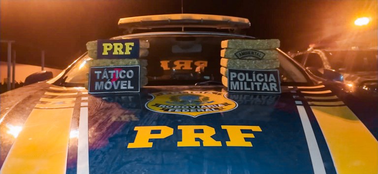 PRF-AM prende mulher com cerca de 10Kg de drogas em Humaitá