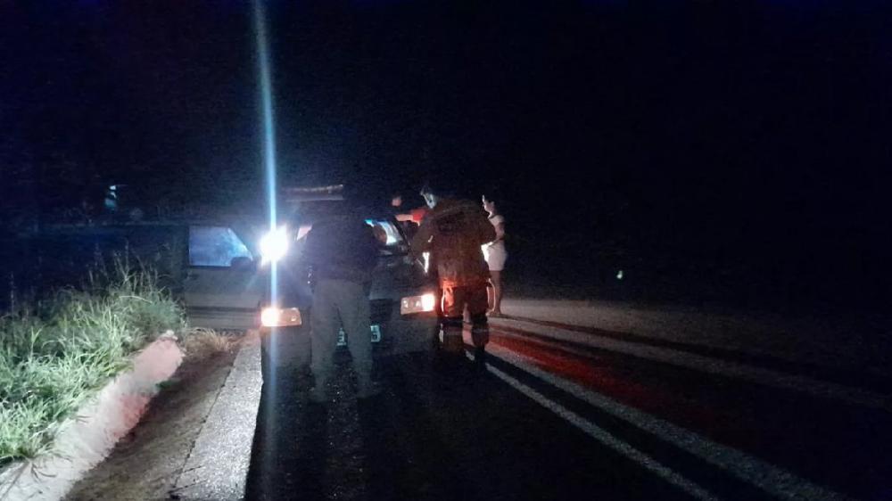 Motociclista tem perna dilacerada em colisão com carro na BR-319