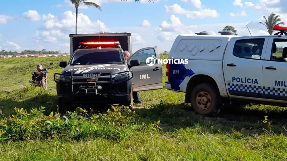 Corpo com perfurações de tiros é encontrado próximo de cemitério, em RO
