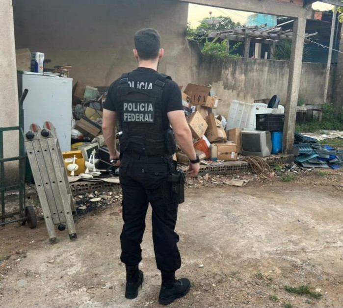 Contrabandistas de cigarros são alvos de operação da PF em Porto Velho