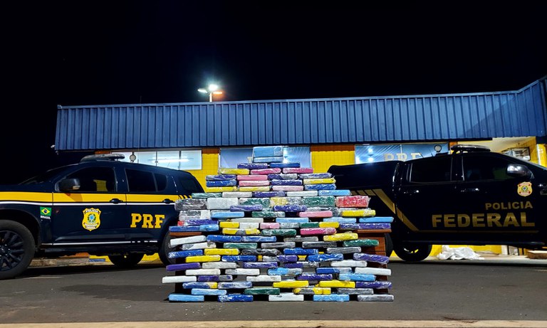 Em ação conjunta, PRF, PF e PM apreendem 150 Kg de cloridrato de cocaína em Vilhena/RO