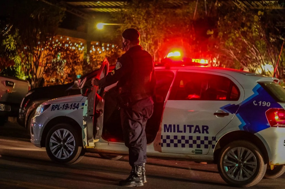 Sargento da PM é preso por suposto homicídio da própria esposa em Rondônia