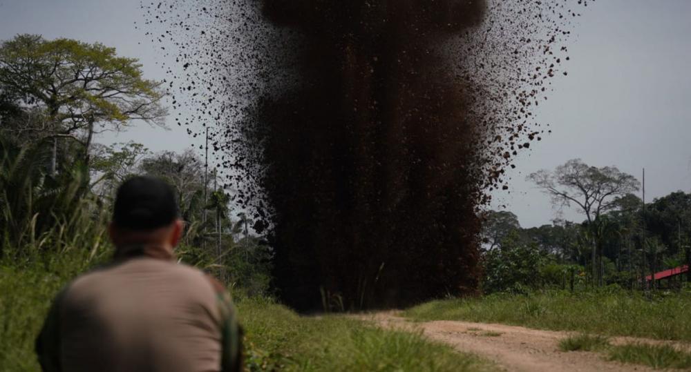 Bolívia: país marca o combate ao narcotráfico destruindo laboratórios e pista clandestina