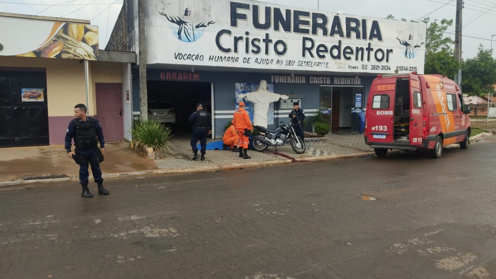 Jaru: Sargento da Reserva ameaça policiais com arma de fogo e acaba morto
