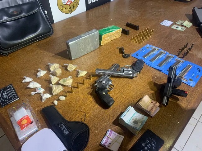 Operação do Denarc resulta na prisão de traficante e apreensão de armas em Porto Velho