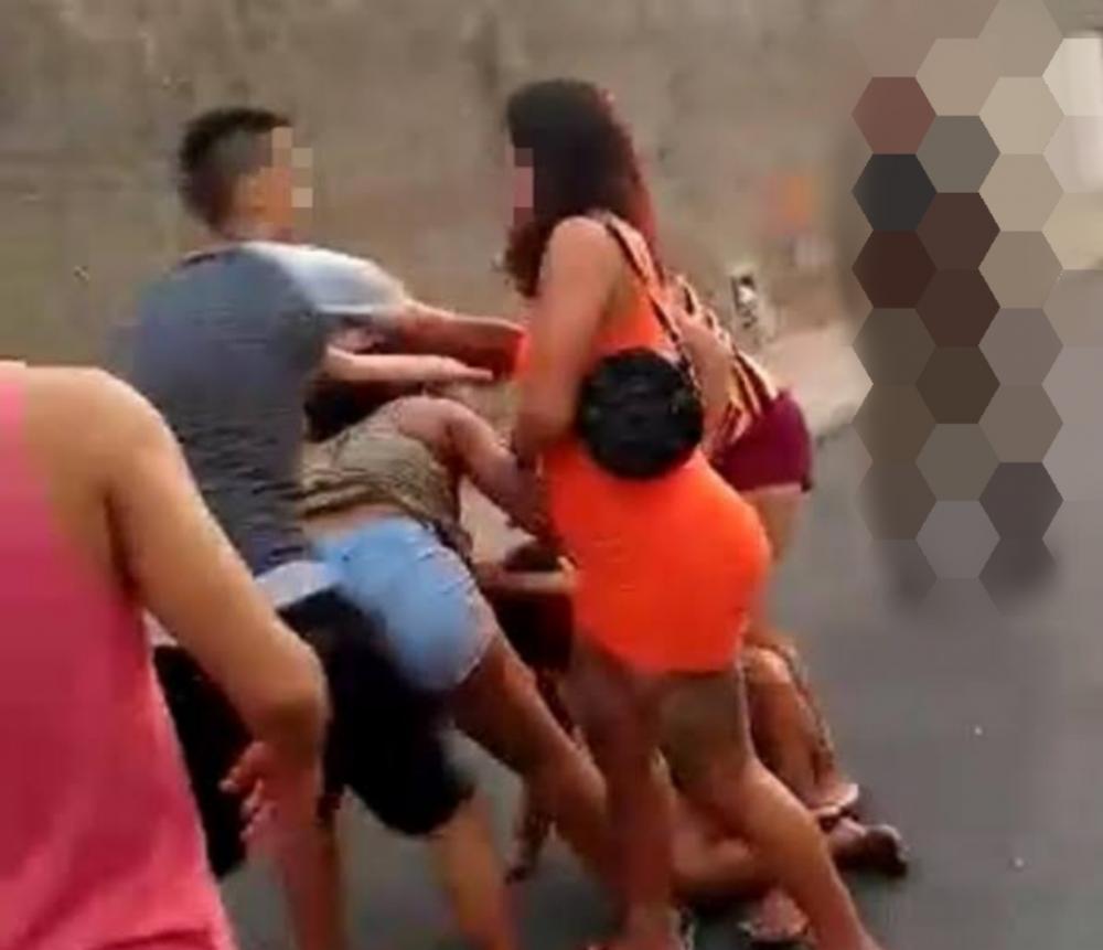 BARRACO: Jovem e mulher trans vão cobrar programa de homem casado no trabalho
