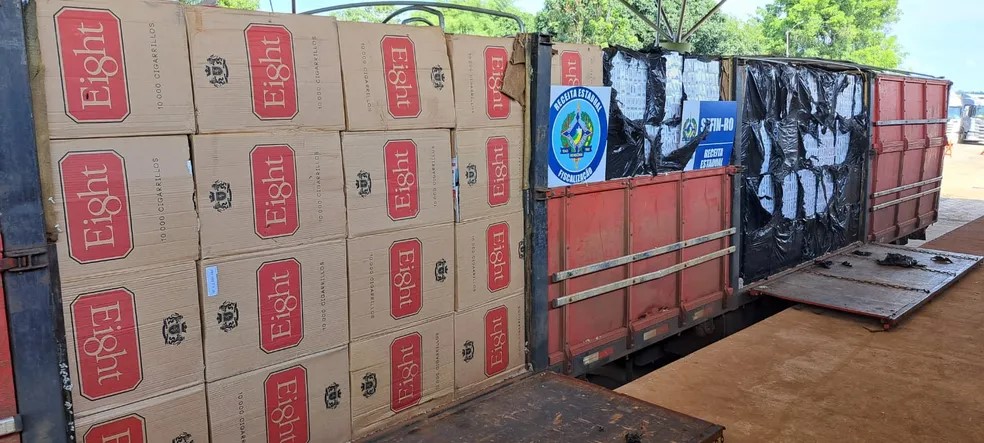 Sefin apreende maior carga de cigarros contrabandeados da história em Rondônia