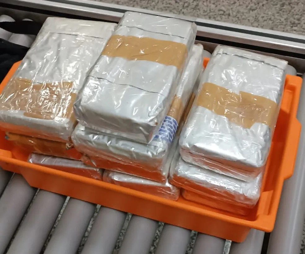 Homem é flagrado com mais de 10 quilos de drogas no aeroporto de Porto Velho