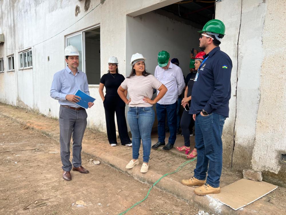 Deputada Estadual Dra. Taissa Sousa participa de encontro com autoridades nas obras do Hospital Regional de Guajará-Mirim