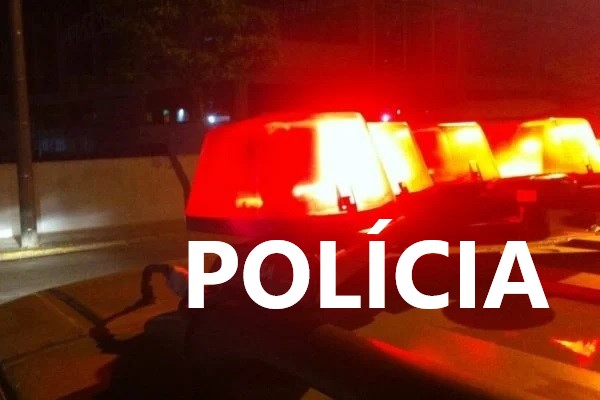 HOMEM AGRIDE MULHER E ELA REVIDA COM FACADA EM NOVA MAMORÉ